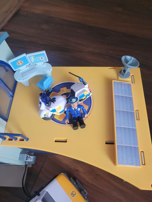 Komisariat policji Strazak Sam