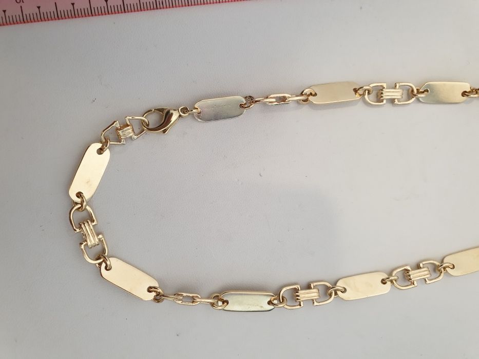 Niepowtarzalny łańcuch 585