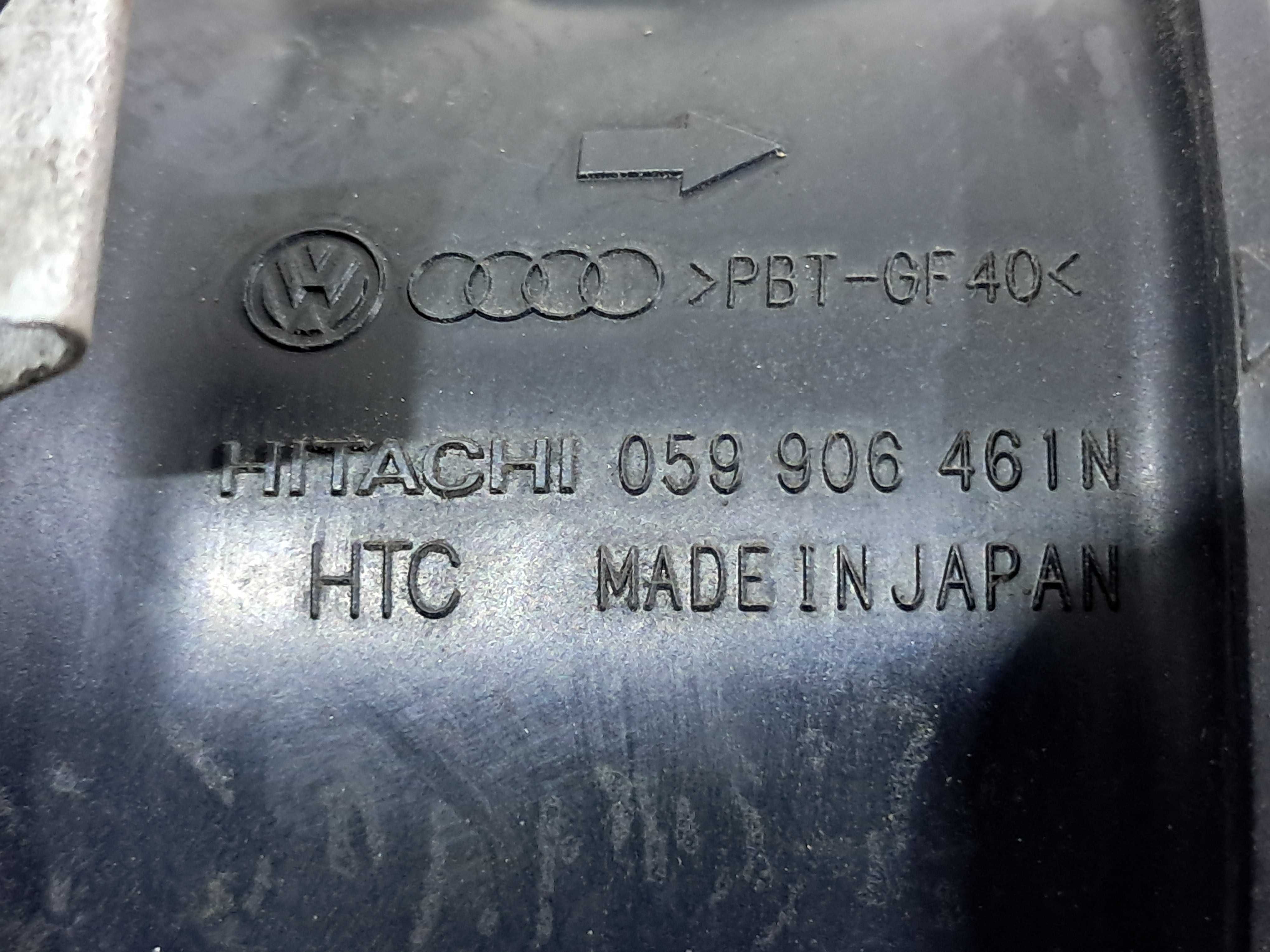 Obudowa filtra powietrza przepływomierz 3.0 TDI AUDI A4 B8 A5 8T Q5