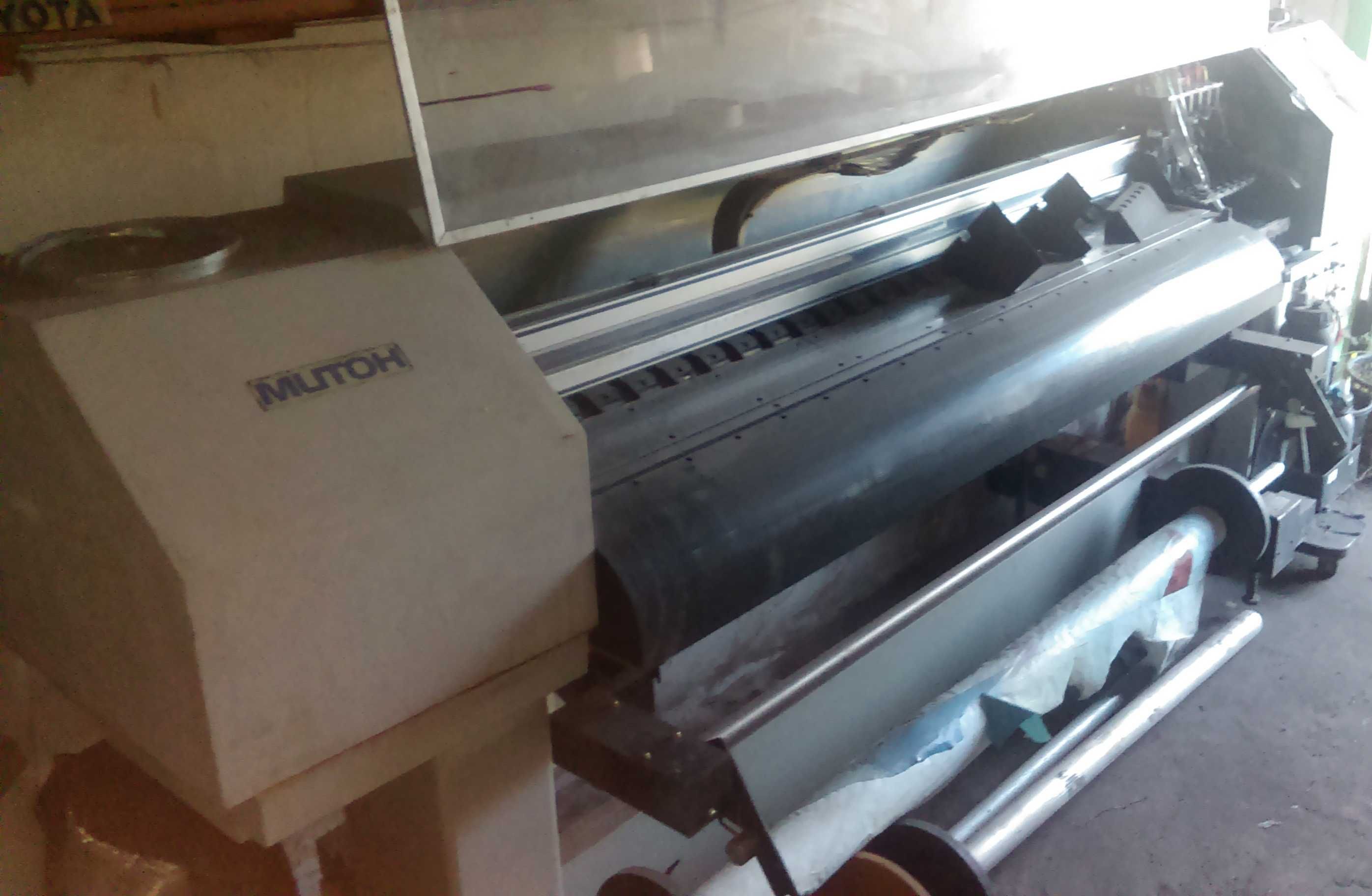 широкоформатний принтер MUTOH TOUCAN PJ-1626 NXE