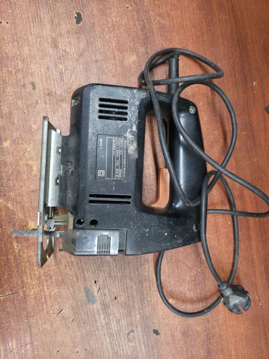 Wyrzynarka black decker