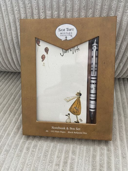 zestaw piśmienniczy z kolekcji Sam Toft Mustard Collection