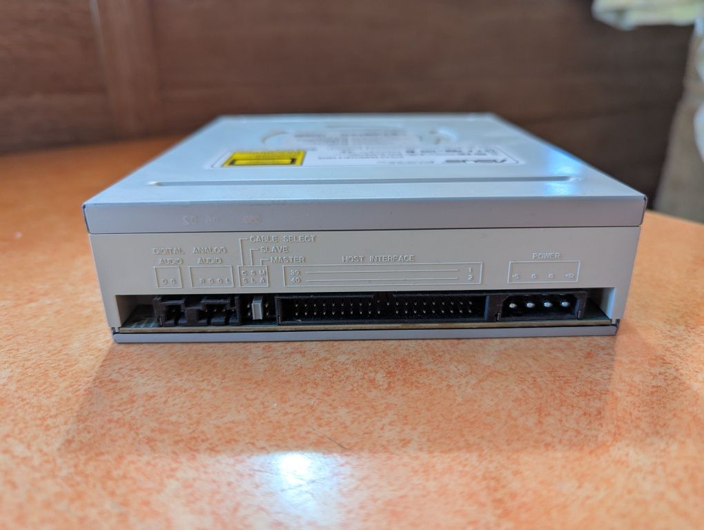 DVD/CD rewritable drive drw-22b2l