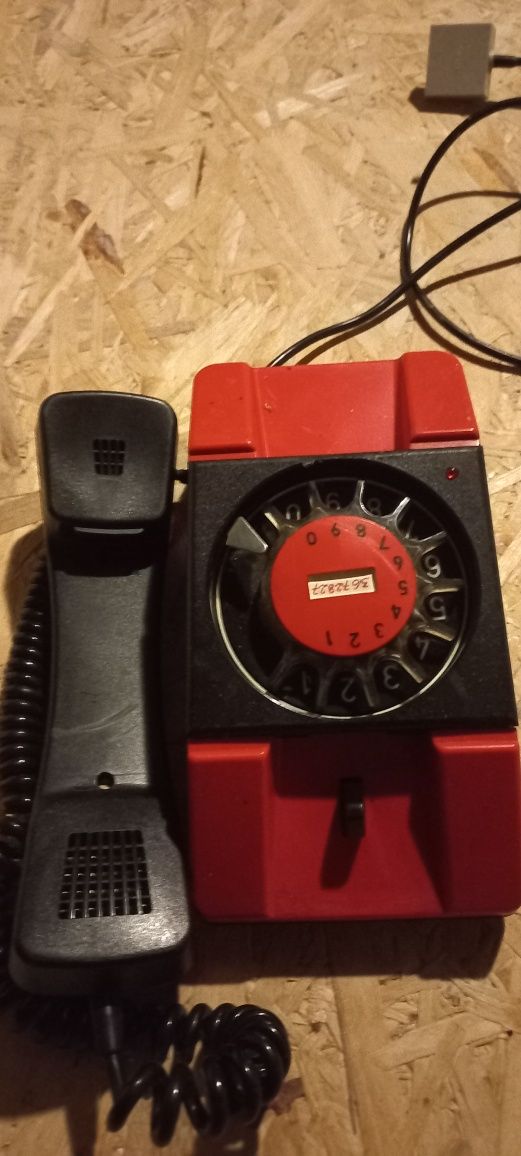 Aparat telefoniczny, retro, sprawny