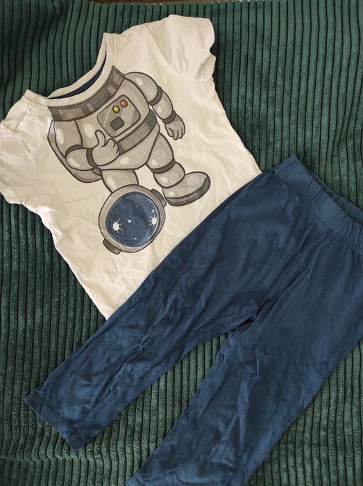Piżama 98/104 Young Style krótki rękaw kosmonauta astronauta