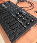 Akai MPK Mini MK3 - Klawiatura sterująca, kolor czarny