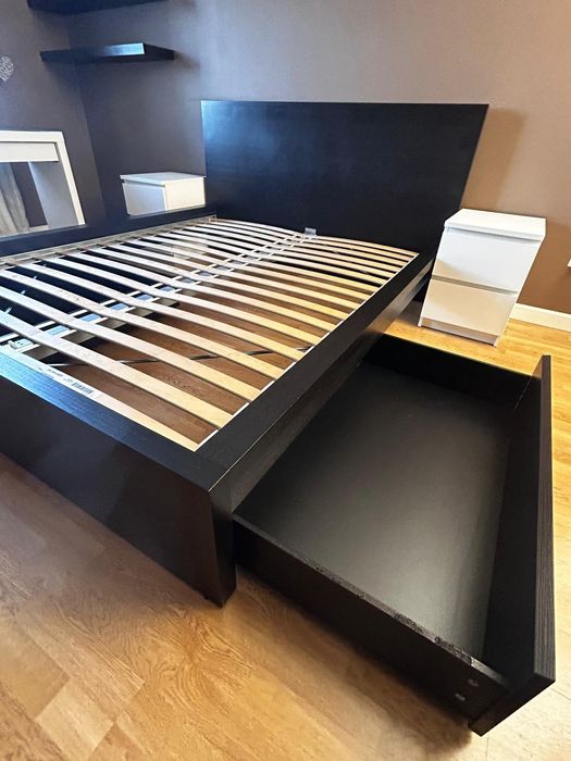 Sprzedam. Łóżko IKEA MALM