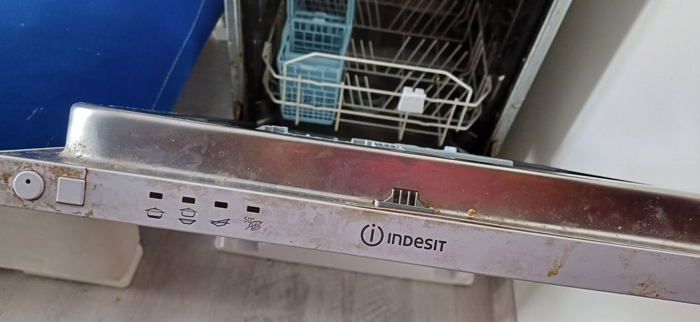 Посудомийка indesit, під ремонт