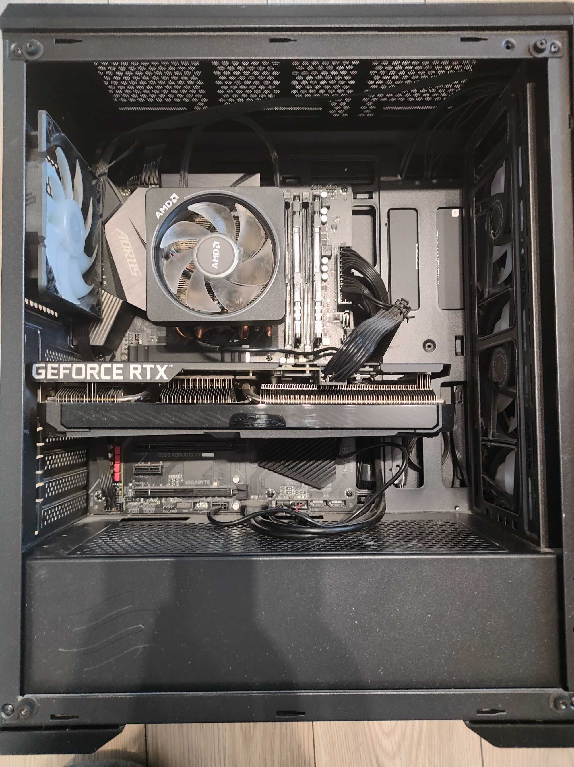 Komputer Gamingowy RTX3060 Ryzen 7 3800X 16gb ramu