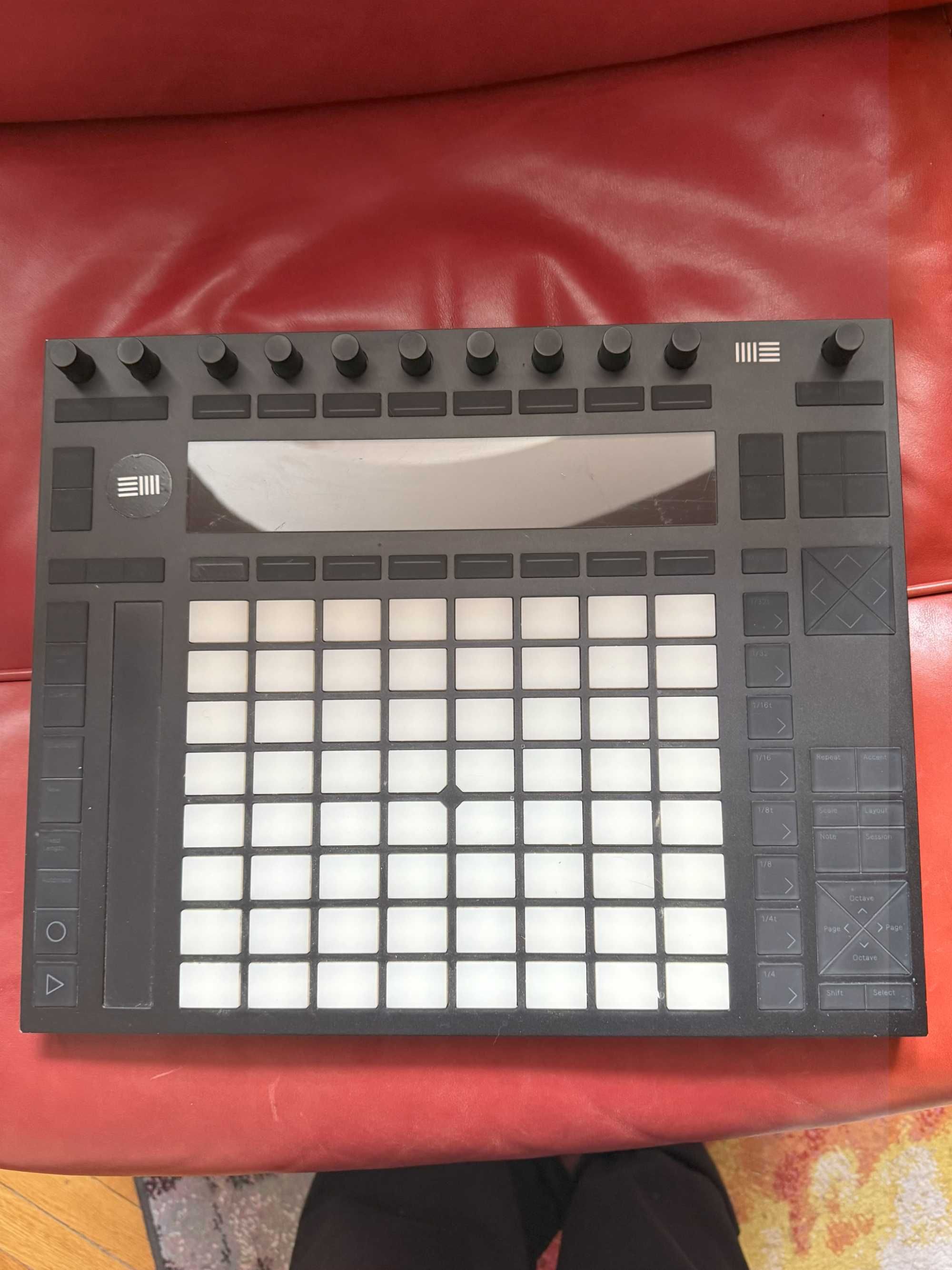 Продам Ableton Push 2 (DAW-контролер)