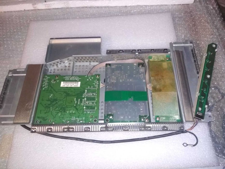 Samsung 171 S шасси в сборе