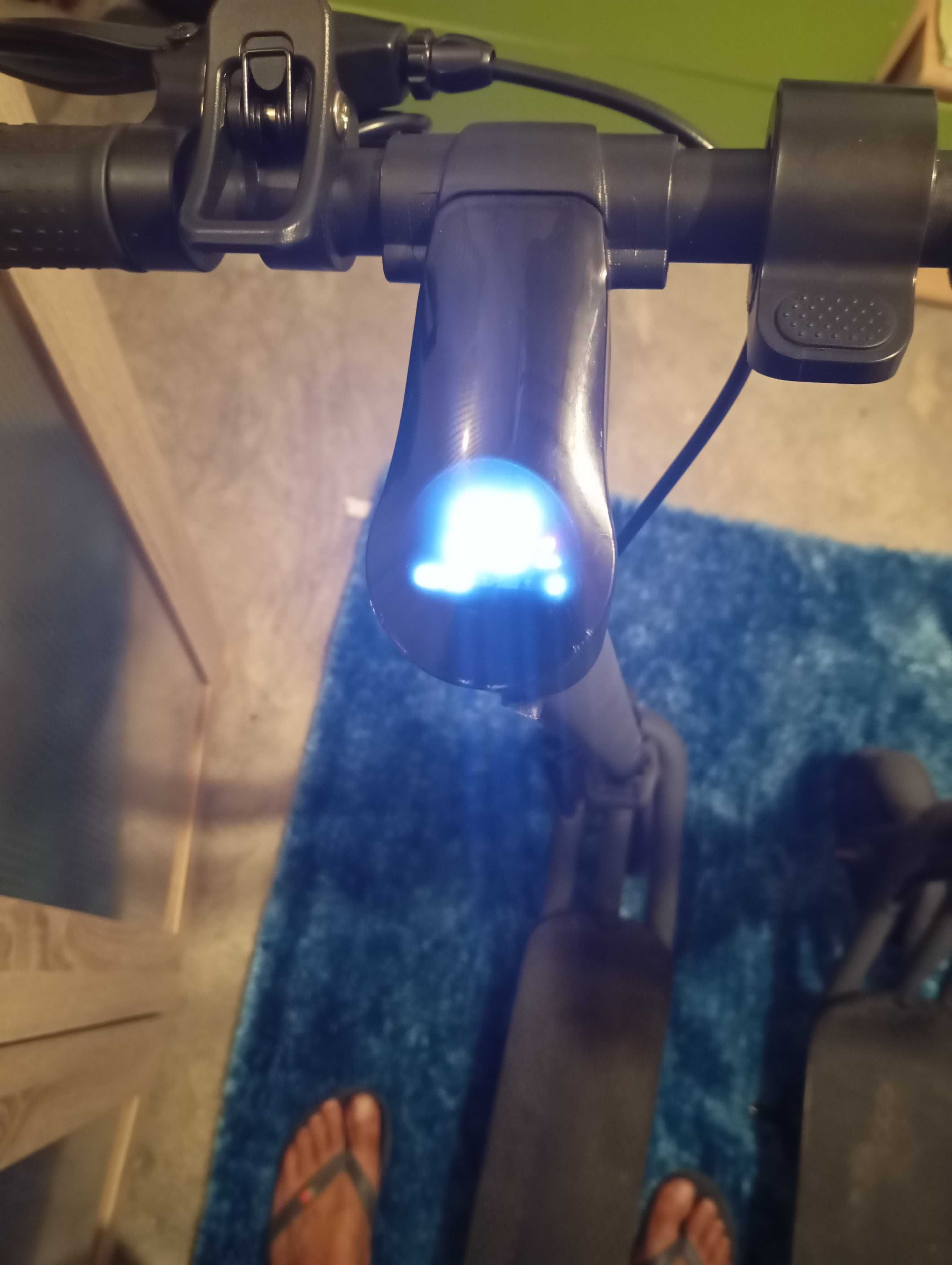 Vendo tratinete elétricas como novas