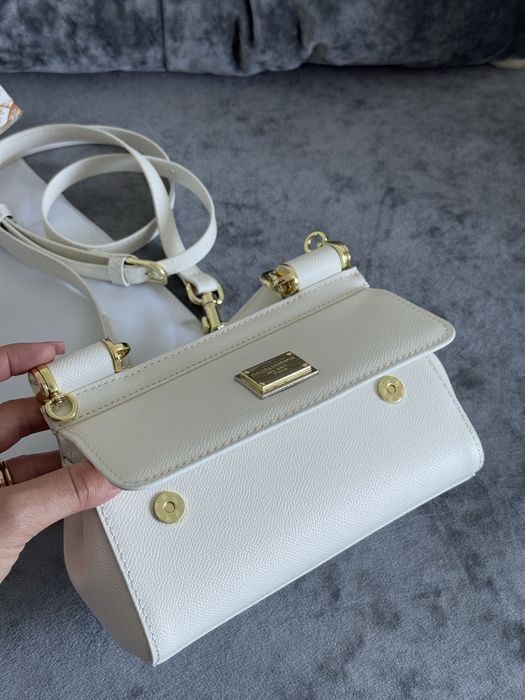 Белая сумка сумочка люкс бренд тренд 2025