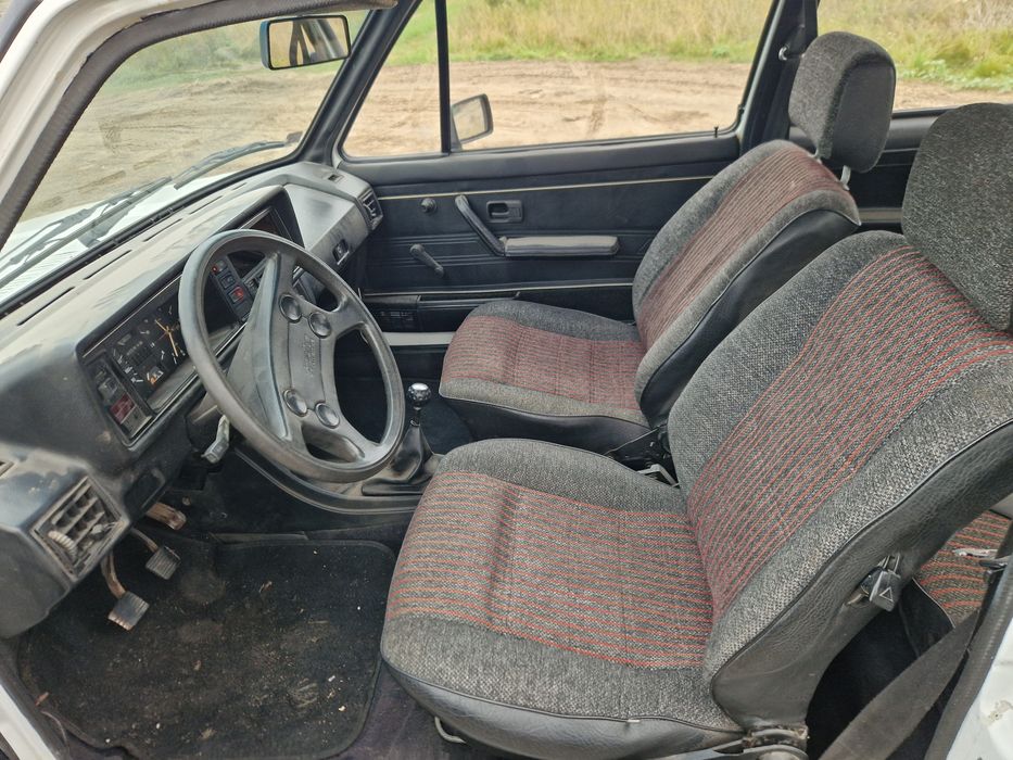 Volkswagen golf I