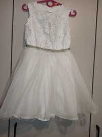 Biała sukienka z tiulem rozmiar 116