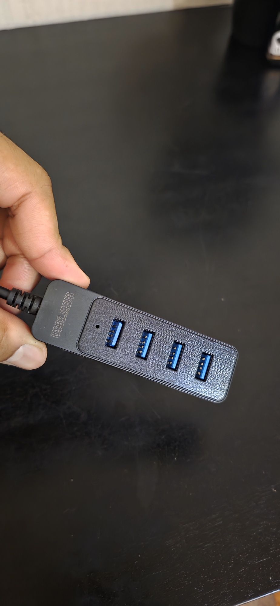 Extensão USB para computadores, consolas ou projetores.
