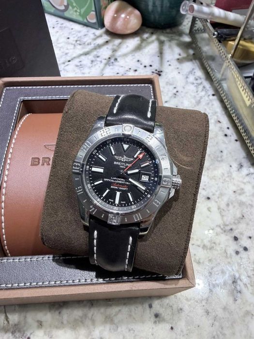 Relógio Breitling Avenger II GMT A32390