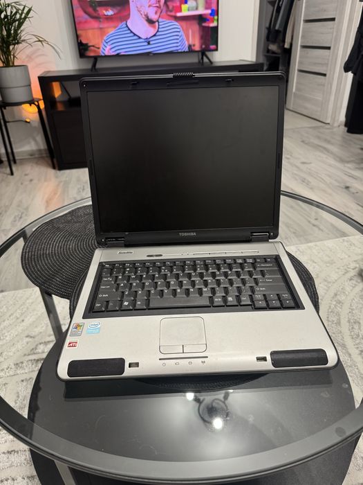 Laptop toshiba bez ladowarki