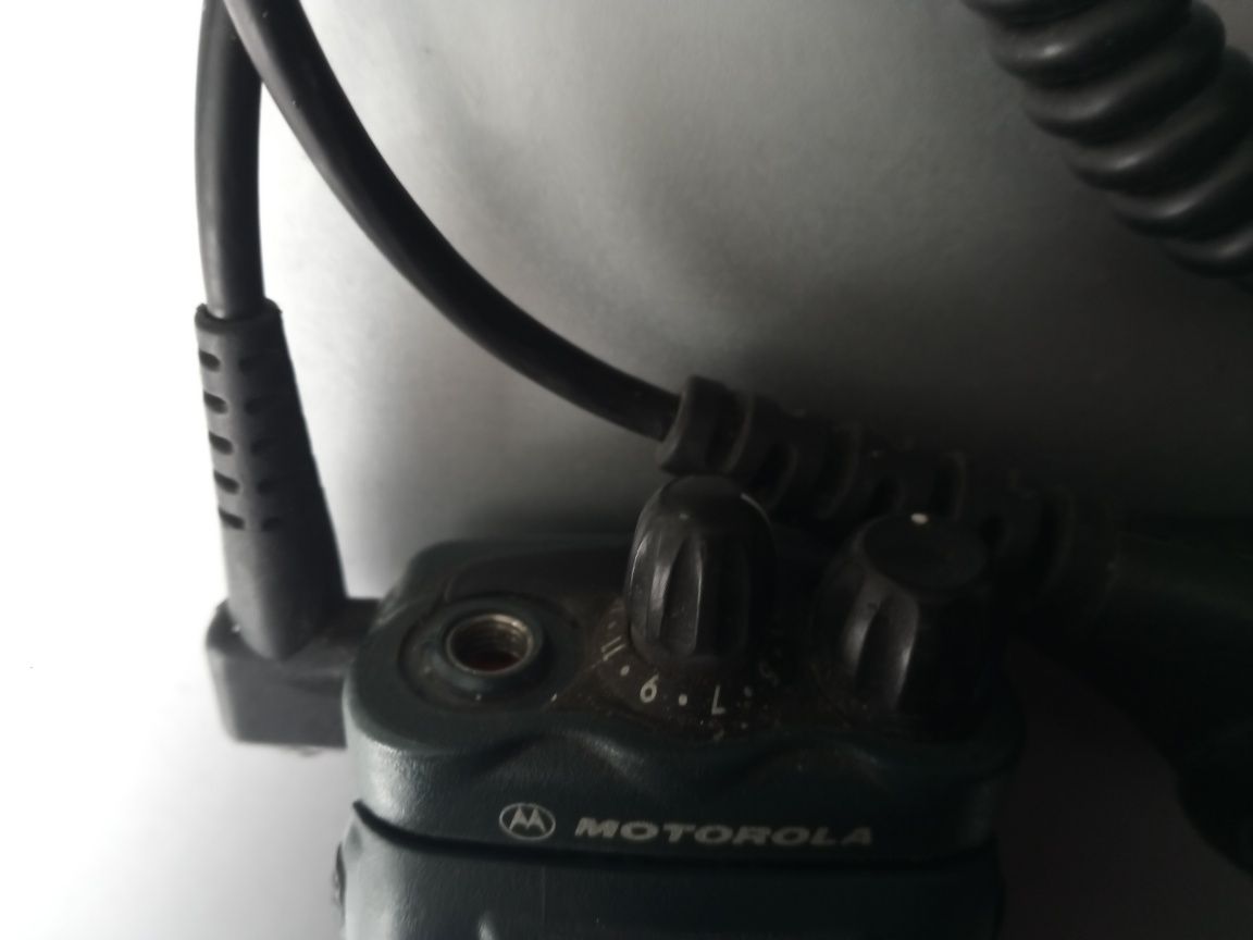 Stare krótkofalówki radiotelefony przenośne Motorola  do kolekcji