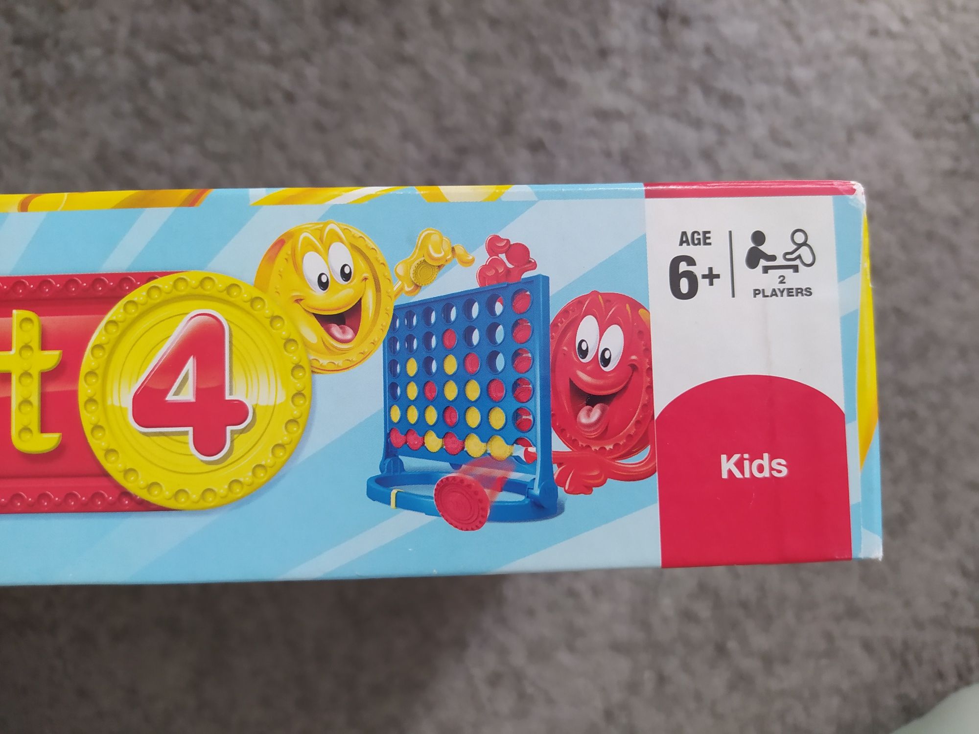 The original game of Connect 6+ od Hasbro