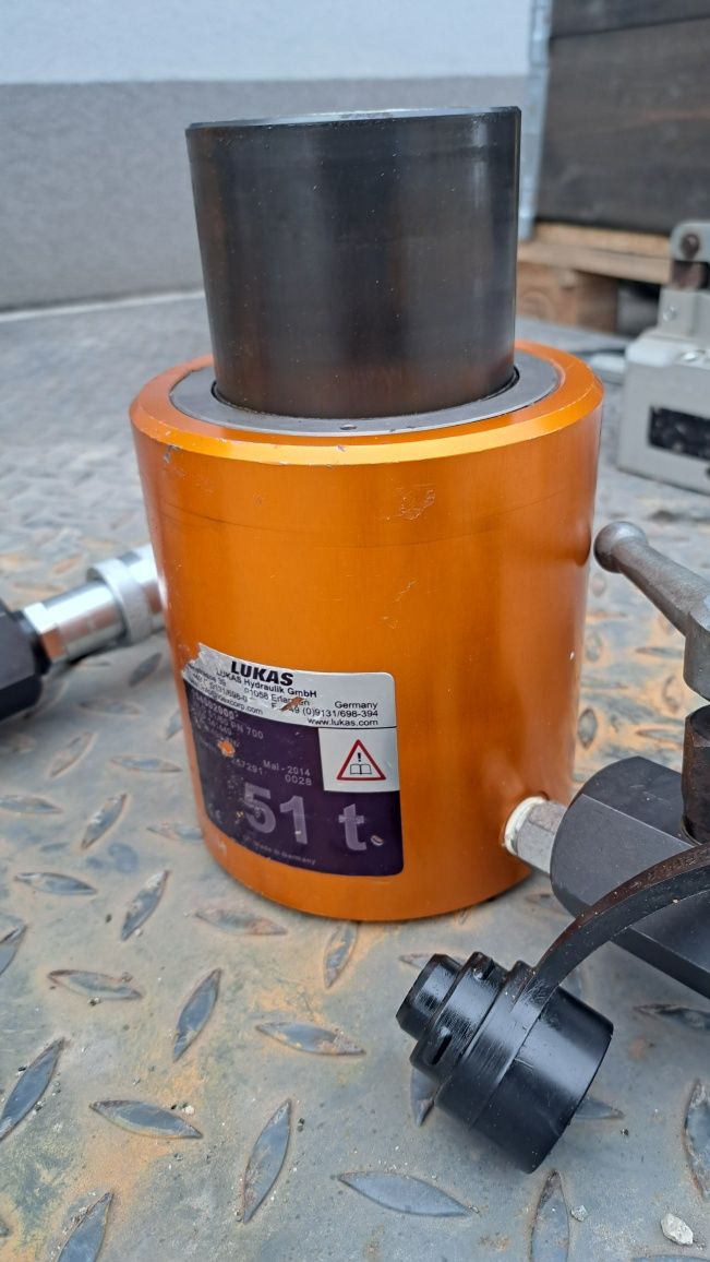Silownik Lukas 51ton, 700bar, skok 60mm, enerpac