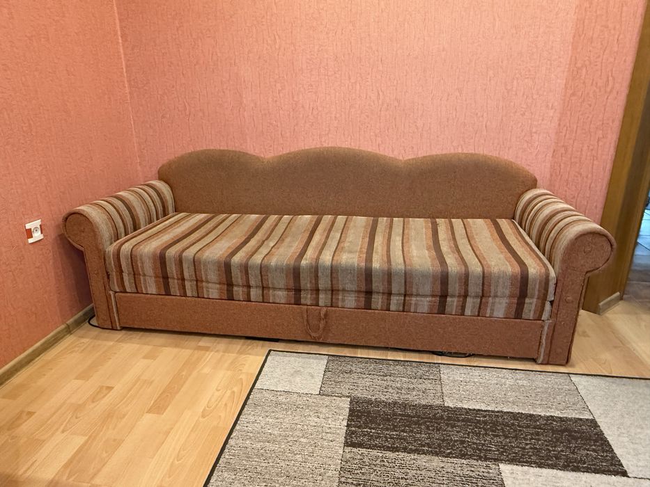 Диван розкладний/ліжно 2х спальне.
