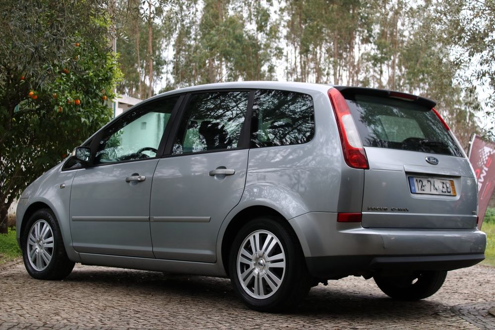 Ford Focus C-Max Ghia NACIONAL (90€/Mês - 84 Meses)