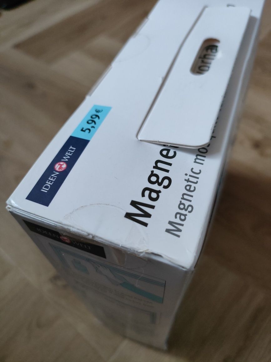 Magnetyczna moskitiera na drzwi