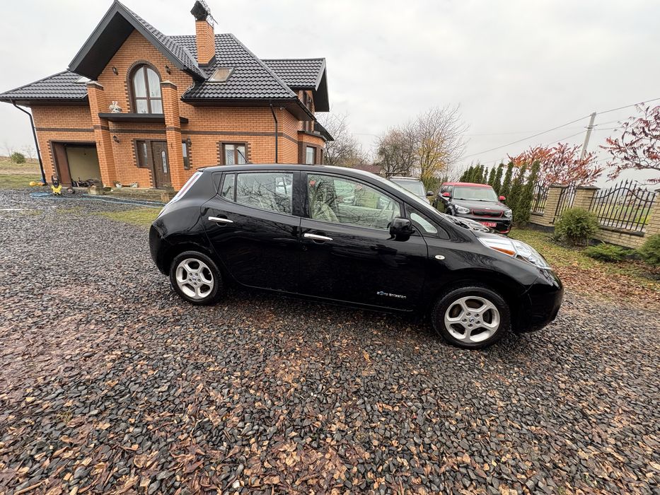 Nissan Leaf 2012