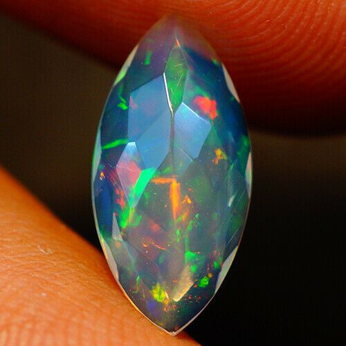 OPAL SZLACHETNY - 3D - na złoty pierścionek - Markiza - 1.05 ct.