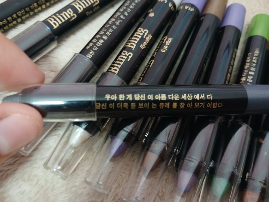 Eyes stick 2€ cada