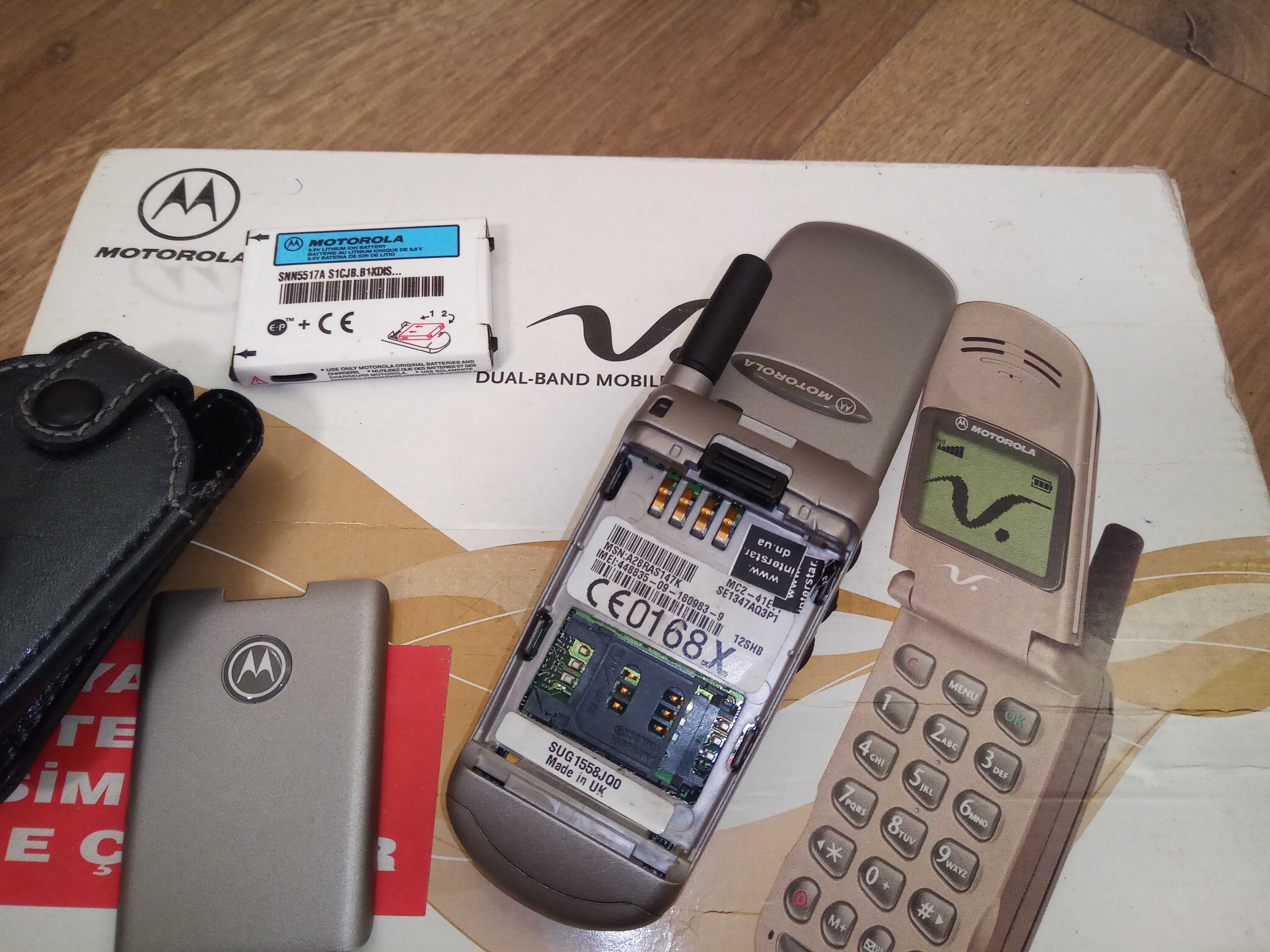 ретро Motorola V3690 (V50)