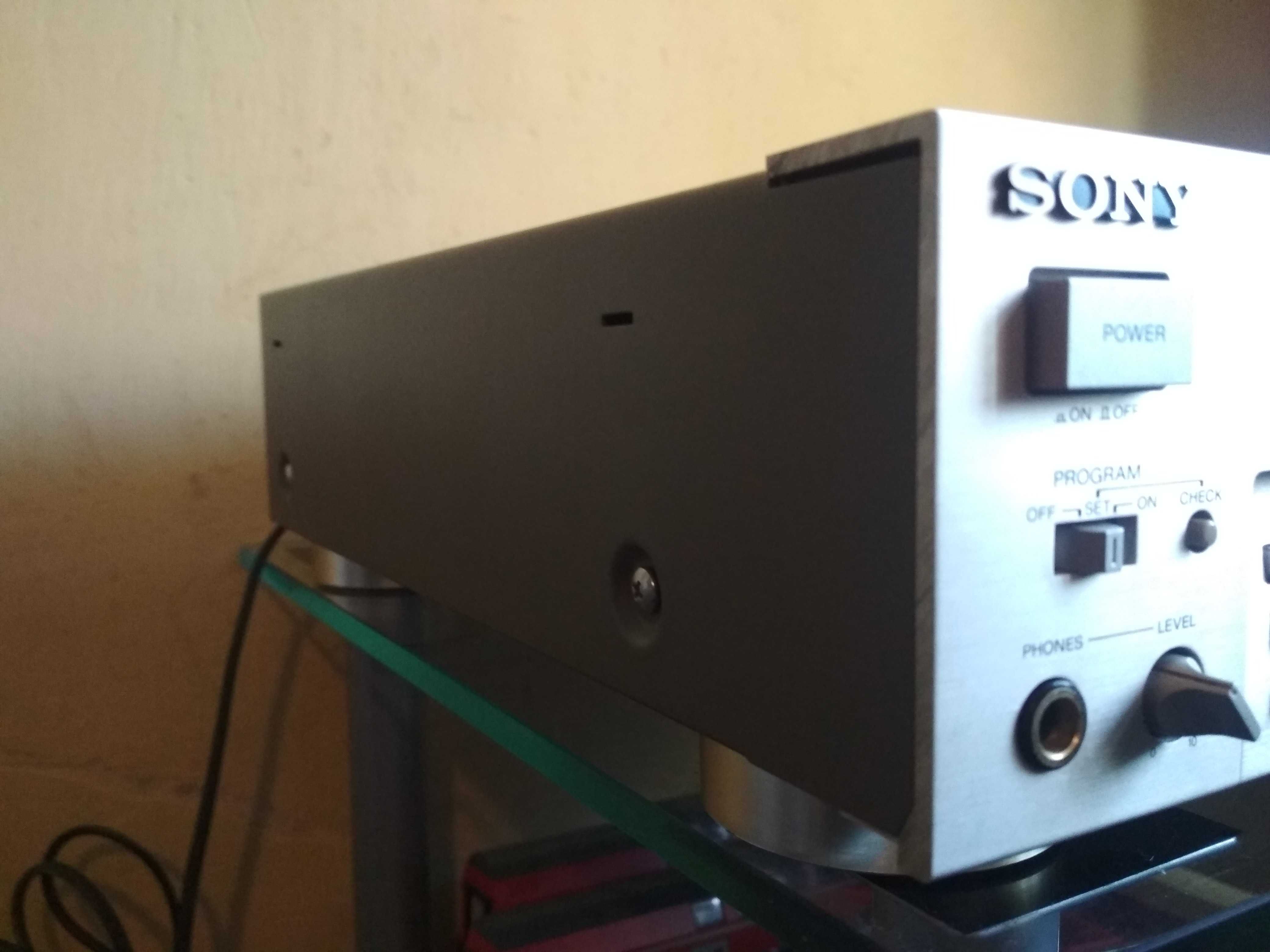 TUNER satelitarny SONY DAR 1000 + pilot