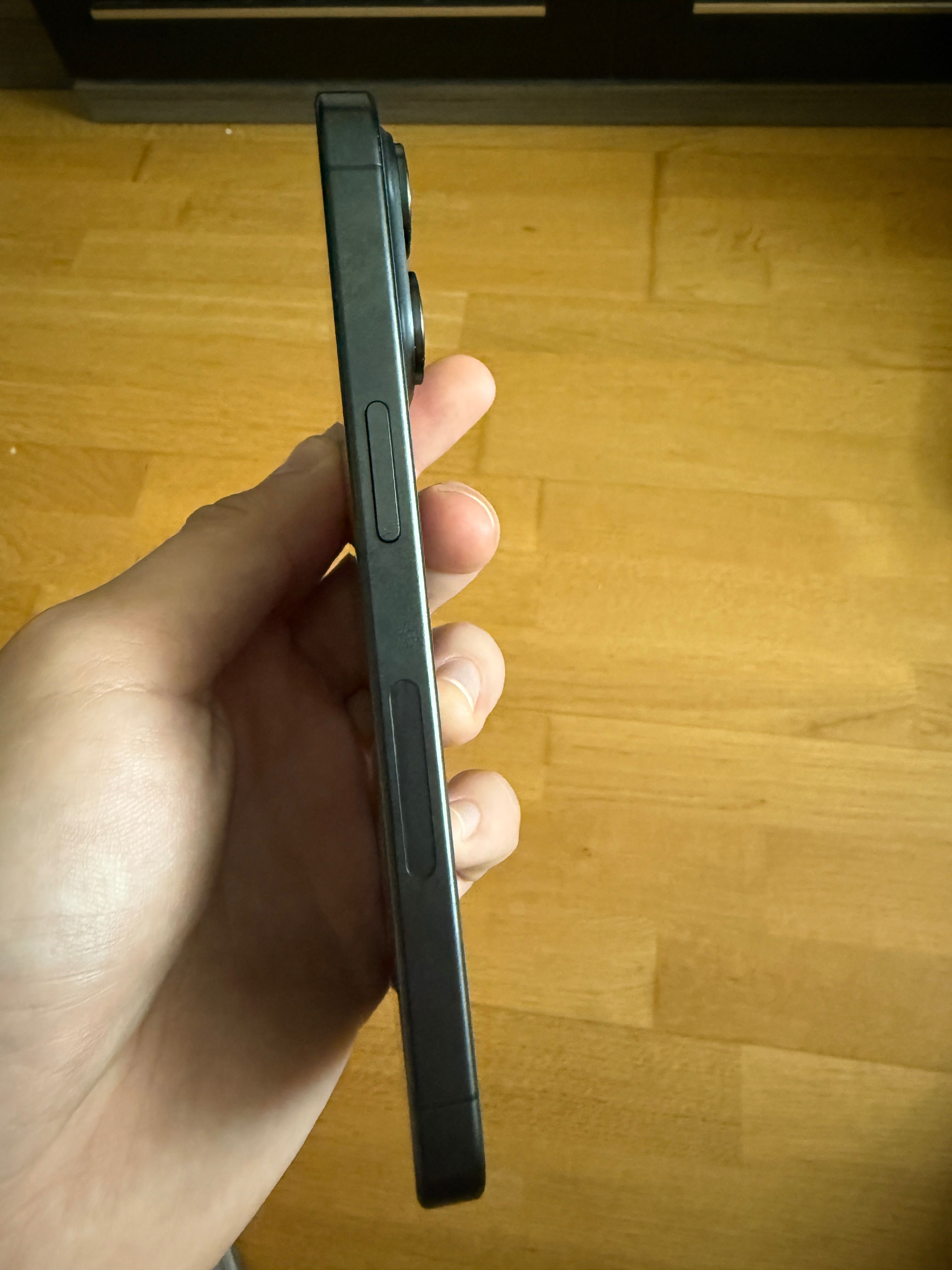iphone 15 pro 256 gb Neverlock Black Titanium