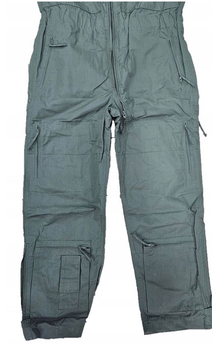 Sprzedam kombinezon czołgisty 634/MON rozmiar XL/XS