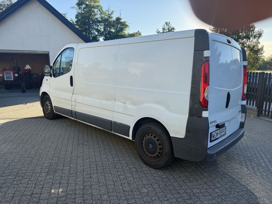Opel Vivaro 2012 2.0 90km