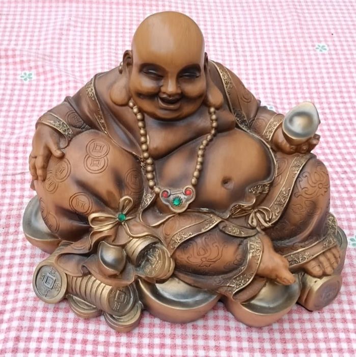 Figura budista em marfinite