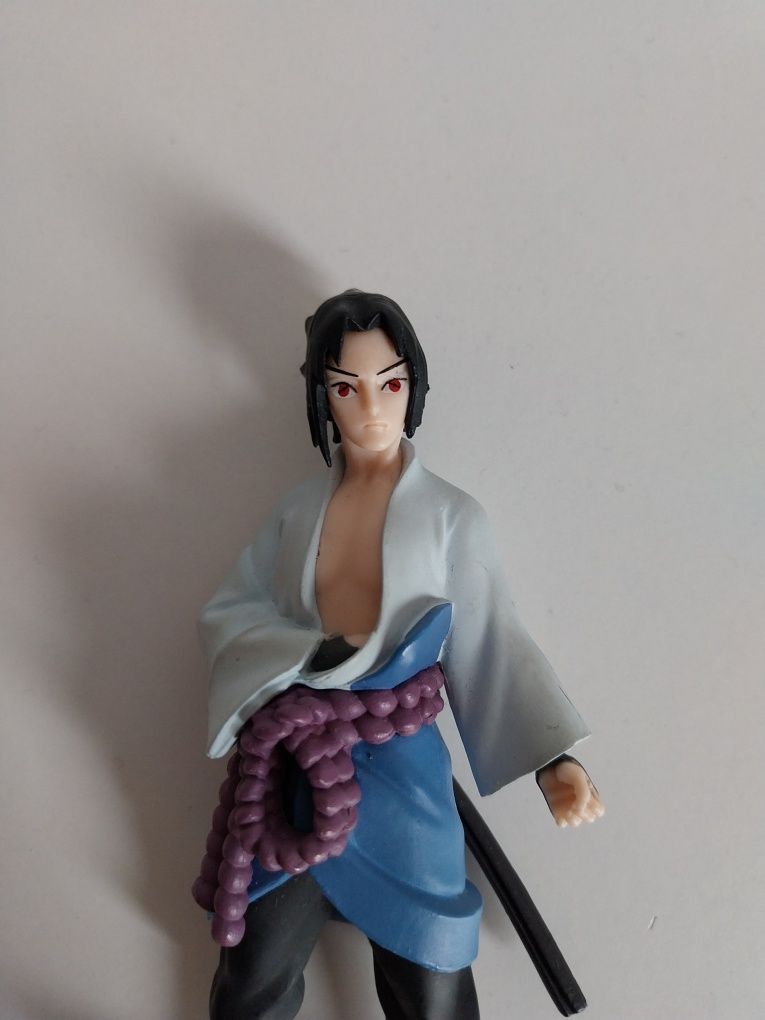 Figura de Ação Sasuke Uchiha (Naruto Shippuden)