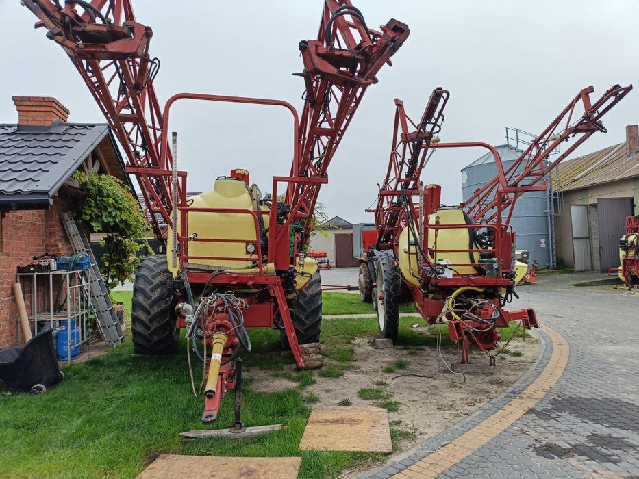 Opryskiwacz zaczepiamy ciągany hardi commander  15 /  27m 2600 I 4200