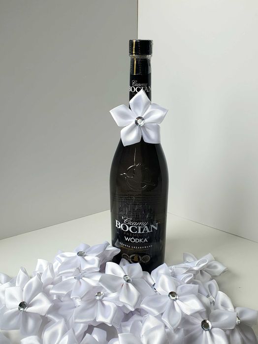 Kokardki zawieszki na alkohol weselny