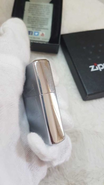 Zapalniczka Zippo Marlboro Cztery Rogi  2002r