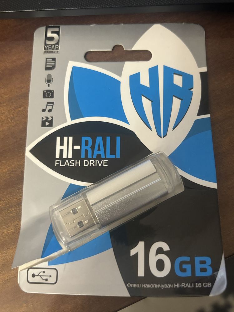 Флешка на 16 GB Hi-Rali Corsair seraes Silver