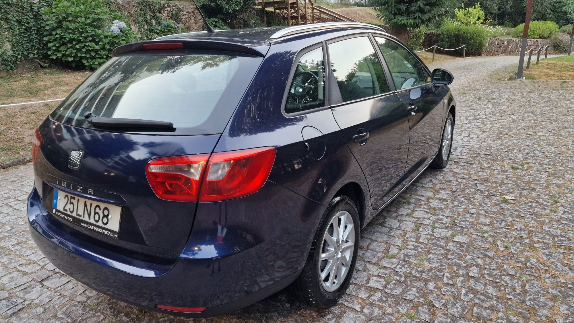 Seat ibiza 1.2 TSI 75Cv Ano 2011/03 impecável nível geral