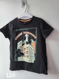 Czarna koszulka , t-shirt 110 , krótki rękaw