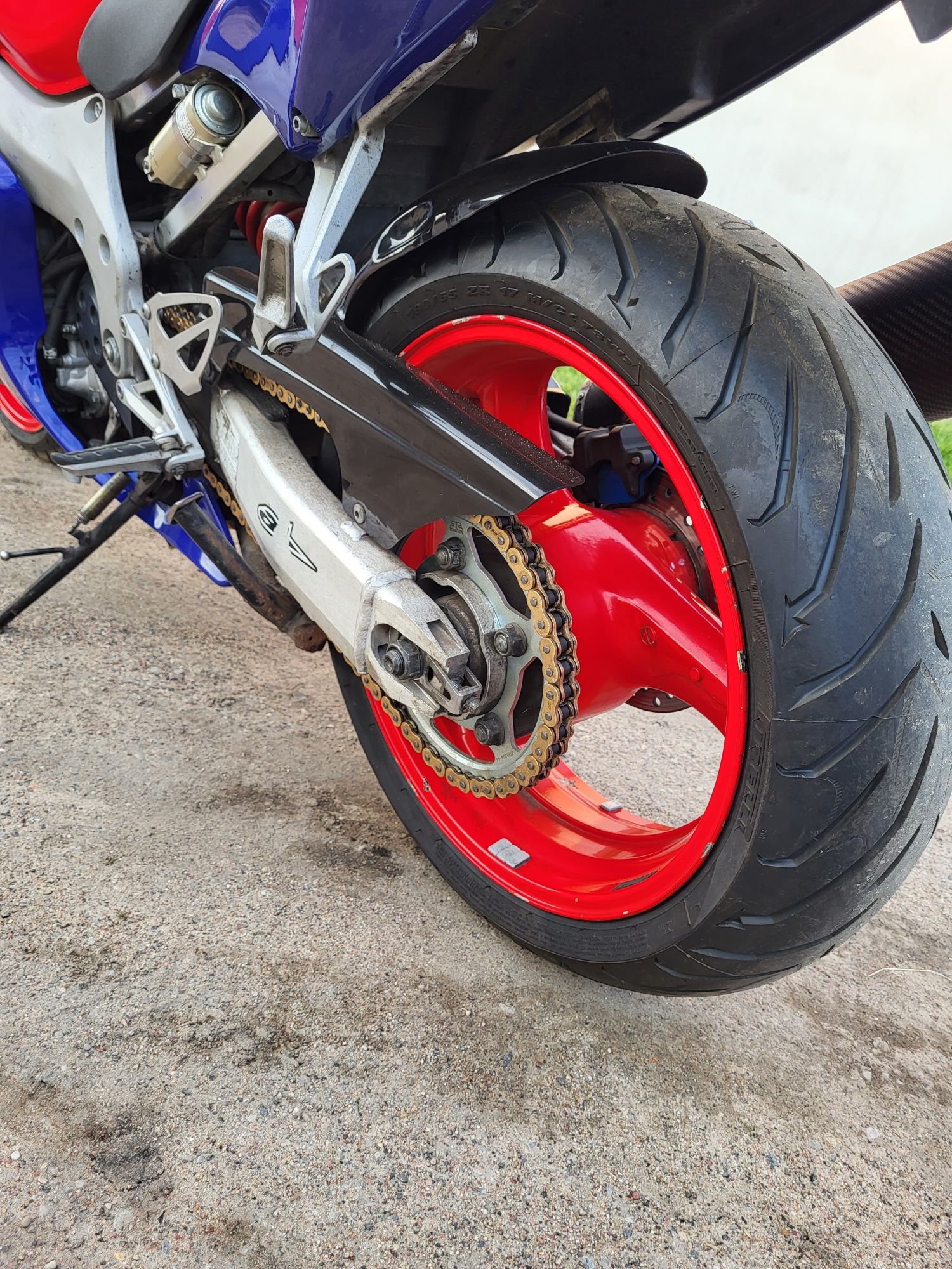Sprzedam hondę CBR f4