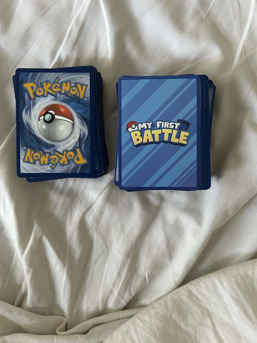 Cartas pokemon com caixas