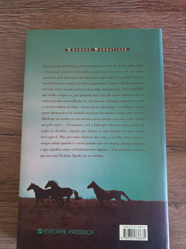 Livro "Juntos ao Luar" de Nicholas Sparks 9°edição