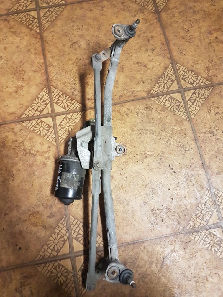 Mechanizm wycieraczek VW Bora  1J195  5113B