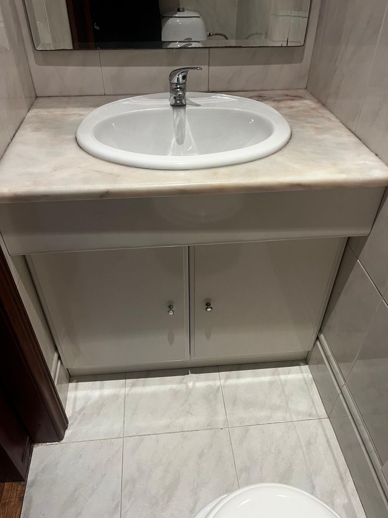 Móvel de casa de banho