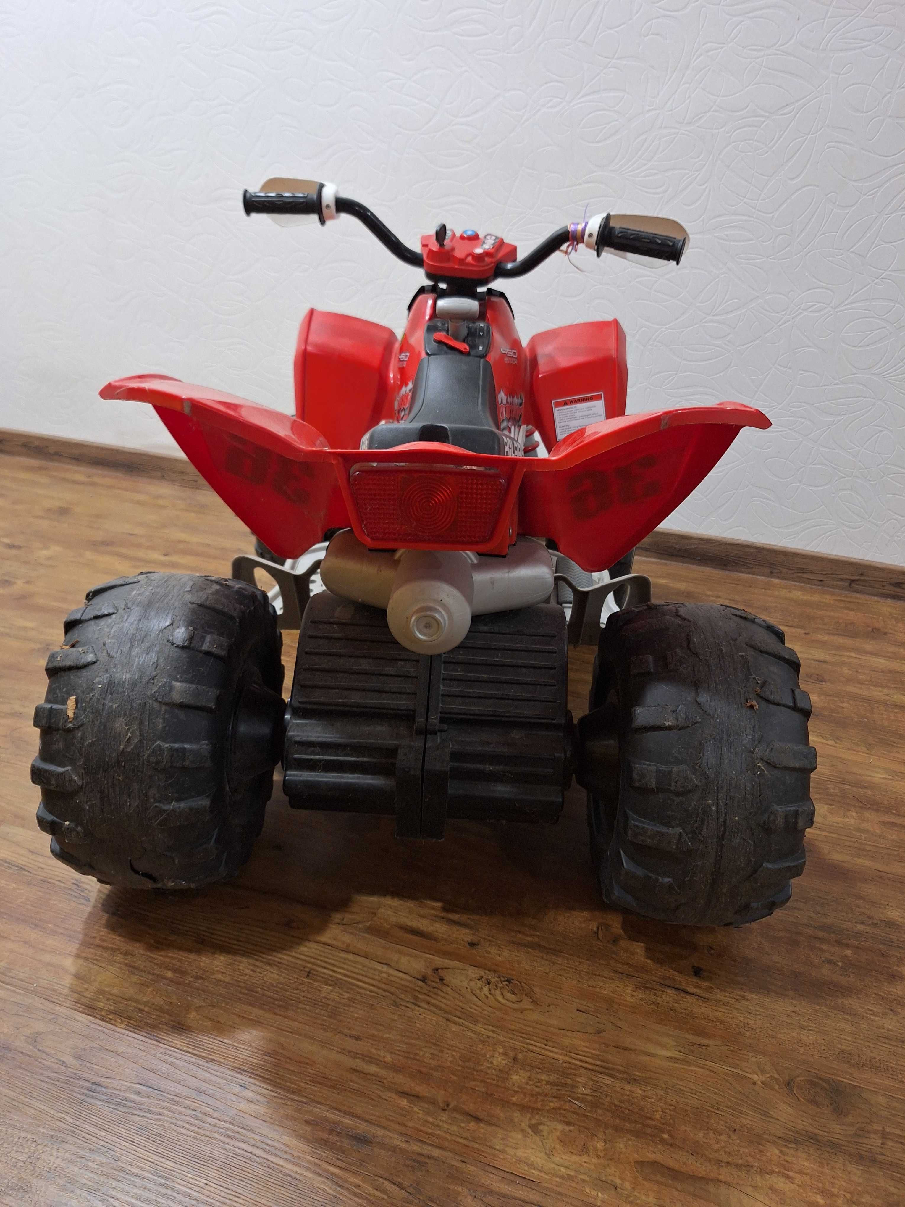 Дитячий електроквадрацикл Peg Perego Polaris Outlaw